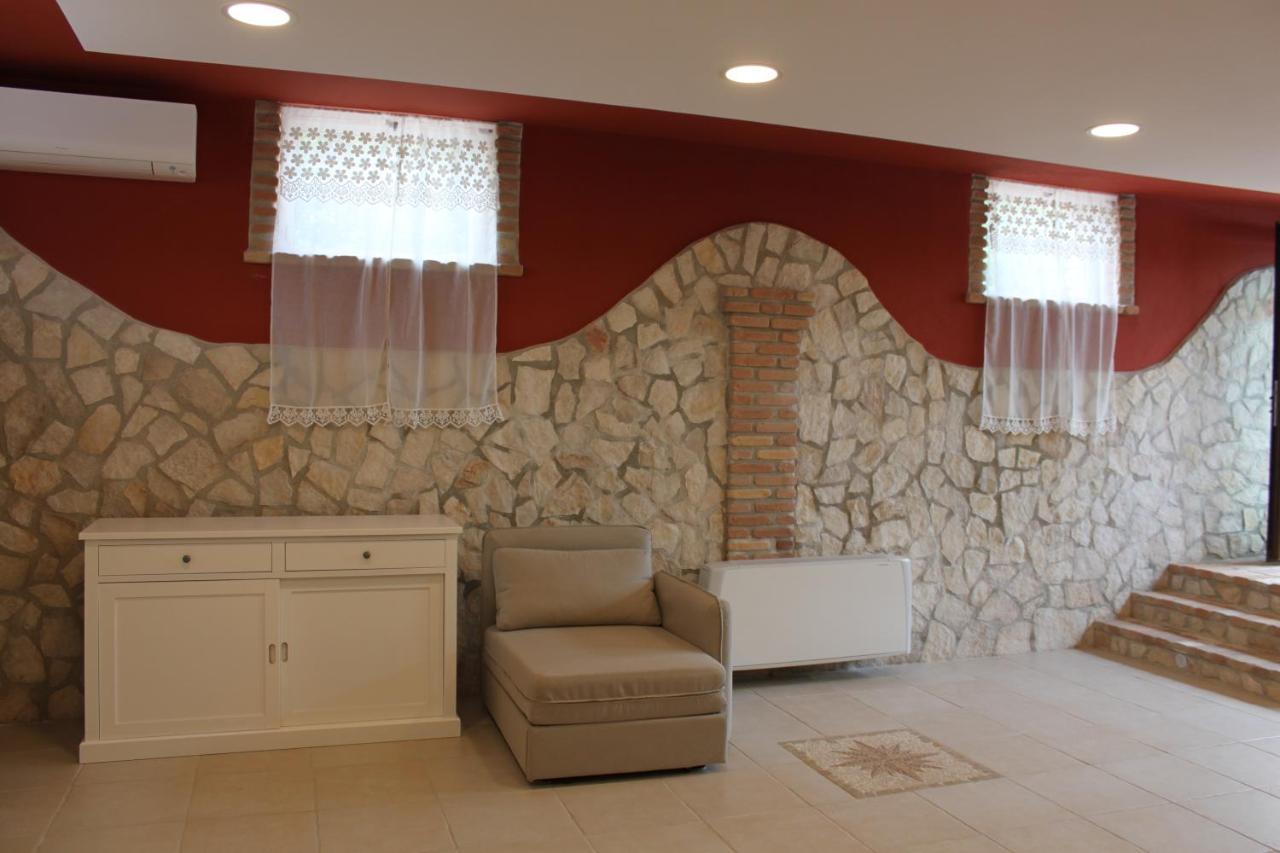 La Casa Del Fico Con Piscina Holiday home Pescia Romana